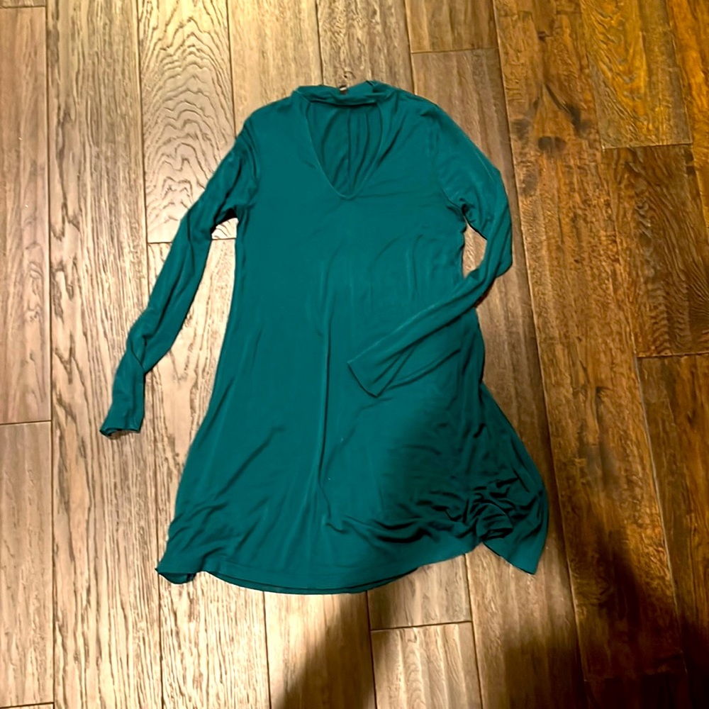 Pretty blue dress with a cut out top section.
